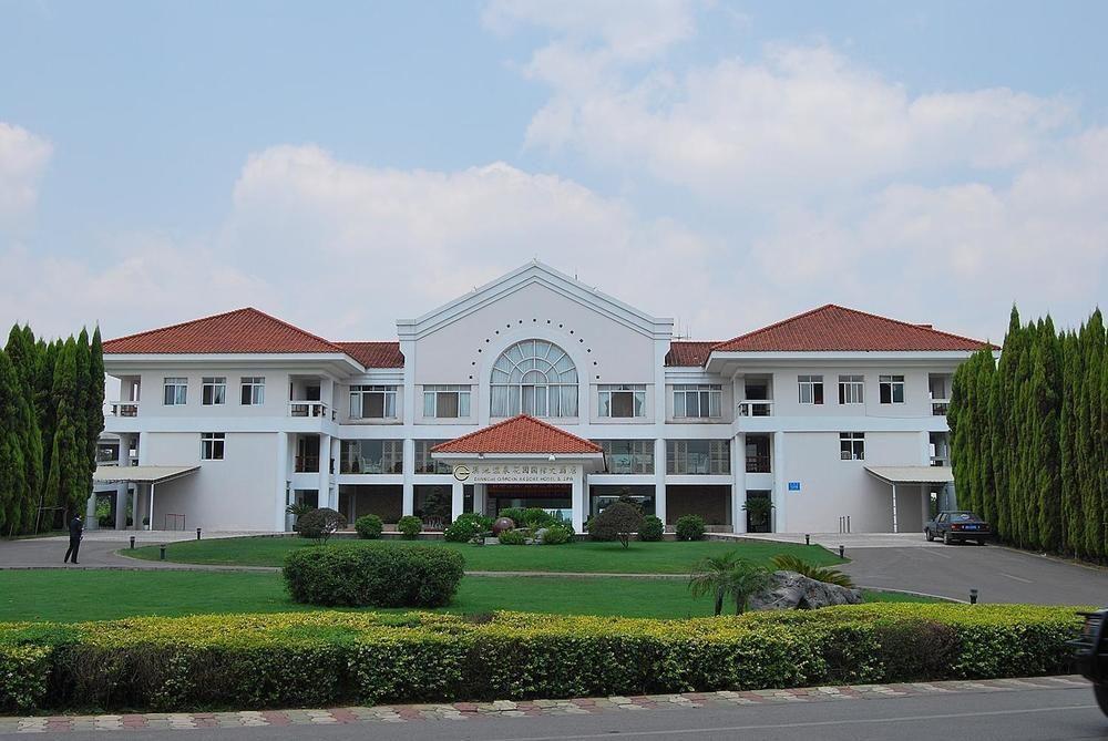Yunnan Dianchi Garden Resort Hotel & Spa Kunming Exterior foto
